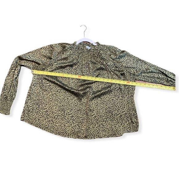 H&M Leopard Print Satin Green Blouse - Picture 9 of 10